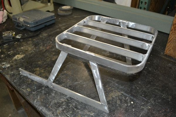 1300luggagerack06s 1300luggagerack06s